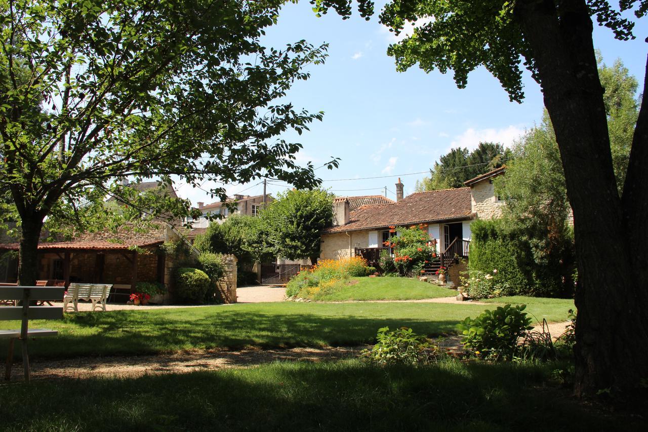 Vila Moulin De Giroir Migné-Auxances Exteriér fotografie